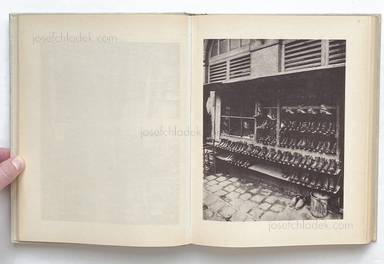 Sample page 4 for book  Eugene Atget – Lichtbilder