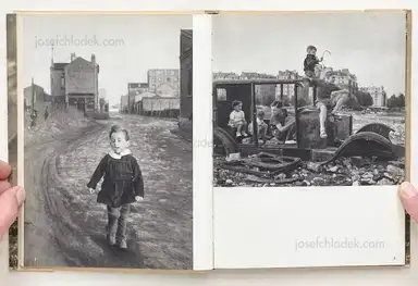 Sample page 21 for book "Cendrars, Blaise Doisneau, Robert – Robert Doisneau and Blaise Cendrars - La banlieue de Paris" Sample page 21 for book "Cendrars, Blaise Doisneau, Robert – Robert Doisneau and Blaise Cendrars - La banlieue de Paris"