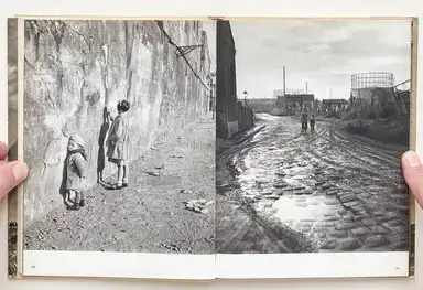 Sample page 19 for book "Cendrars, Blaise Doisneau, Robert – Robert Doisneau and Blaise Cendrars - La banlieue de Paris" Sample page 19 for book "Cendrars, Blaise Doisneau, Robert – Robert Doisneau and Blaise Cendrars - La banlieue de Paris"