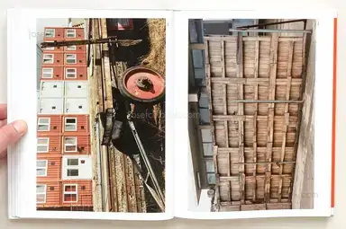 Sample page 11 for book "Brohm, Joachim – Joachim Brohm - Areal - Ein fotografisches Projekt 1992-2002" Sample page 11 for book "Brohm, Joachim – Joachim Brohm - Areal - Ein fotografisches Projekt 1992-2002"