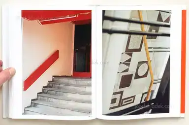 Sample page 5 for book "Brohm, Joachim – Joachim Brohm - Areal - Ein fotografisches Projekt 1992-2002" Sample page 5 for book "Brohm, Joachim – Joachim Brohm - Areal - Ein fotografisches Projekt 1992-2002"