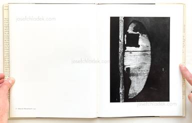 Sample page 8 for book "Siskind, Aaron – Aaron Siskind - Photographs" Sample page 8 for book "Siskind, Aaron – Aaron Siskind - Photographs"