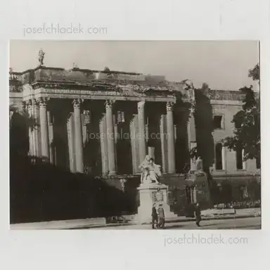 Sample page 34 for book "Abteilung Publikation – Berlin Hauptstadt der DDR, 1945 - 1975 (published by Berlin-Information, Abteilung Publikation)" Sample page 34 for book "Abteilung Publikation – Berlin Hauptstadt der DDR, 1945 - 1975 (published by Berlin-Information, Abteilung Publikation)"