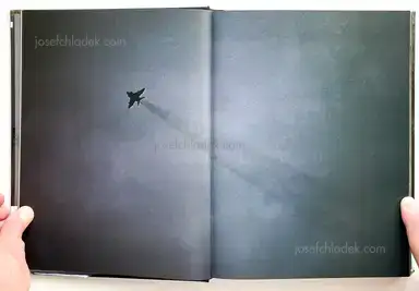 Sample page 4 for book "Shinoyama, Kishin – Kishin Shinoyama - A Fine Day (篠山 紀信 - 晴れた日)" Sample page 4 for book "Shinoyama, Kishin – Kishin Shinoyama - A Fine Day (篠山 紀信 - 晴れた日)"