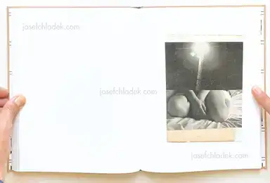 Sample page 8 for book "de Blauwer, Katrien – Katrien de Blauwer - Les photos qu’elle ne montre à personne" Sample page 8 for book "de Blauwer, Katrien – Katrien de Blauwer - Les photos qu’elle ne montre à personne"