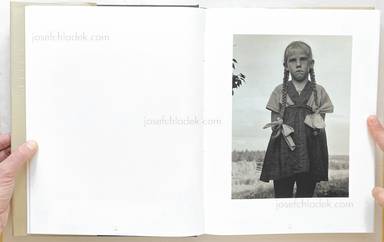 Sample page 4 for book Ismo Höltto – People in the Lead Role : Photographs of Finns
