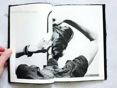 Sample page 10 for book "Yamatani, Yusuke – Yusuke Yamatani - Tsugi no yoru e... / On to the next night" Sample page 10 for book "Yamatani, Yusuke – Yusuke Yamatani - Tsugi no yoru e... / On to the next night"