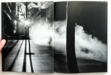 Sample page 18 for book "Parke, Trent – Trent Parke - Monument" Sample page 18 for book "Parke, Trent – Trent Parke - Monument"