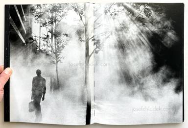 Sample page 6 for book  Trent Parke – Monument