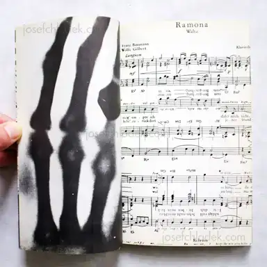 Sample page 19 for book "Kriwet, Ferdinand – Ferdinand Kriwet - Stars Lexikon in 3 Bänden" Sample page 19 for book "Kriwet, Ferdinand – Ferdinand Kriwet - Stars Lexikon in 3 Bänden"