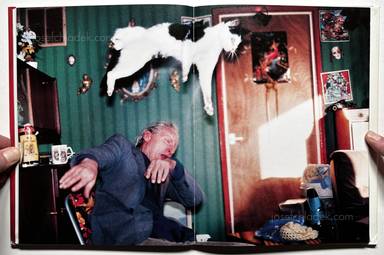 Sample page 12 for book  Richard Billingham – Ray's a laugh