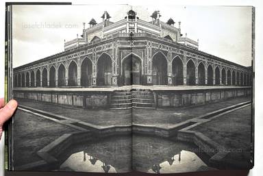 Sample page 14 for book "Bitesnich, Andreas – Andreas H. Bitesnich - India" Sample page 14 for book "Bitesnich, Andreas – Andreas H. Bitesnich - India"