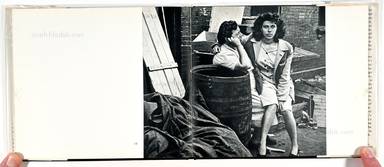 Sample page 8 for book "Levitt, Helen – Helen Levitt - A Way of Seeing" Sample page 8 for book "Levitt, Helen – Helen Levitt - A Way of Seeing"