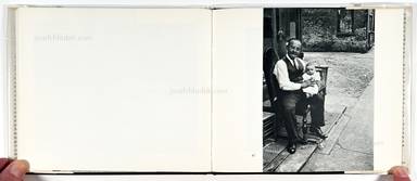 Sample page 3 for book "Levitt, Helen – Helen Levitt - A Way of Seeing" Sample page 3 for book "Levitt, Helen – Helen Levitt - A Way of Seeing"