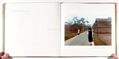 Sample page 17 for book  Shōji Ueda – Brilliant Scenes: Shoji Ueda Photo Album - 植田　正治 - ベス単写真帖・白い風
