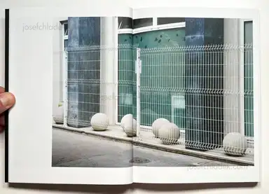 Sample page 20 for book "Zerrahn, Max – Max Zerrahn - Musical Chairs" Sample page 20 for book "Zerrahn, Max – Max Zerrahn - Musical Chairs"