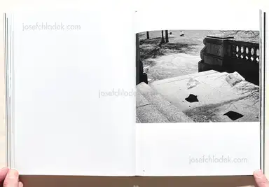 Sample page 9 for book "Ishimoto, Yasuhiro – Yasuhiro Ishimoto - Ishimoto 石元 泰博 " Sample page 9 for book "Ishimoto, Yasuhiro – Yasuhiro Ishimoto - Ishimoto 石元 泰博 "