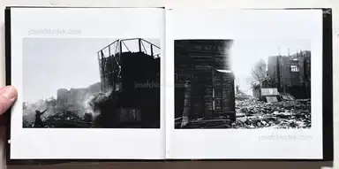 Sample page 17 for book "Yanagisawa, Shin – Shin Yanagisawa - Tracks of the City - 柳沢 信 - 都市の軌跡" Sample page 17 for book "Yanagisawa, Shin – Shin Yanagisawa - Tracks of the City - 柳沢 信 - 都市の軌跡"