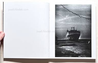 Sample page 1 for book  Miyako Ishiuchi – Yokosuka again 1980-1990 (石内 都)