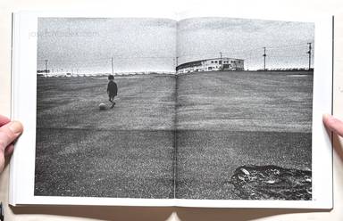 Sample page 16 for book  Miyako Ishiuchi – Yokosuka again 1980-1990 (石内 都)