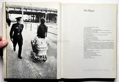 Sample page 25 for book "Larsson, Bernard – Bernard Larsson - Die ganze Stadt Berlin. Politische Fotos" Sample page 25 for book "Larsson, Bernard – Bernard Larsson - Die ganze Stadt Berlin. Politische Fotos"