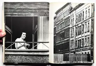 Sample page 23 for book "Larsson, Bernard – Bernard Larsson - Die ganze Stadt Berlin. Politische Fotos" Sample page 23 for book "Larsson, Bernard – Bernard Larsson - Die ganze Stadt Berlin. Politische Fotos"