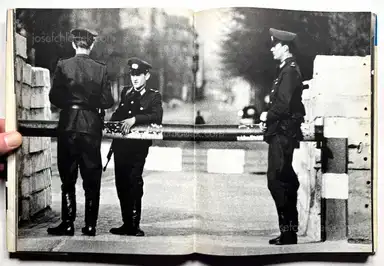 Sample page 21 for book "Larsson, Bernard – Bernard Larsson - Die ganze Stadt Berlin. Politische Fotos" Sample page 21 for book "Larsson, Bernard – Bernard Larsson - Die ganze Stadt Berlin. Politische Fotos"