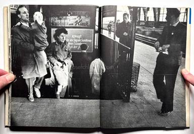 Sample page 4 for book "Larsson, Bernard – Bernard Larsson - Die ganze Stadt Berlin. Politische Fotos" Sample page 4 for book "Larsson, Bernard – Bernard Larsson - Die ganze Stadt Berlin. Politische Fotos"