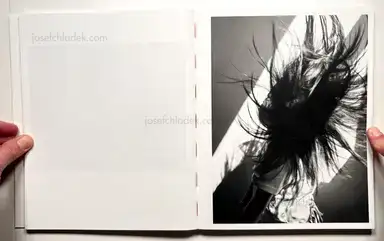 Sample page 10 for book "Arthur, Olivia – Olivia Arthur - Murmurings of the Skin" Sample page 10 for book "Arthur, Olivia – Olivia Arthur - Murmurings of the Skin"