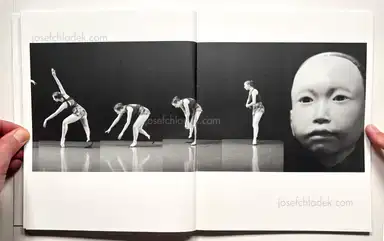 Sample page 5 for book "Arthur, Olivia – Olivia Arthur - Murmurings of the Skin" Sample page 5 for book "Arthur, Olivia – Olivia Arthur - Murmurings of the Skin"