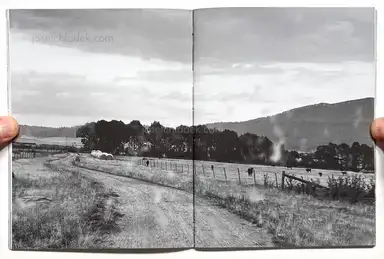 Sample page 28 for book "Anzenberger, Regina – Regina Anzenberger - The Australian Journey" Sample page 28 for book "Anzenberger, Regina – Regina Anzenberger - The Australian Journey"