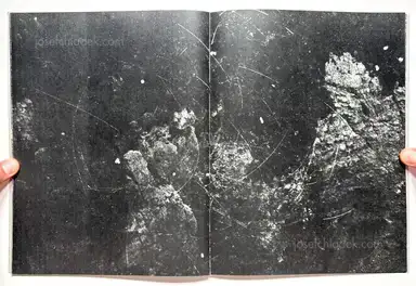 Sample page 5 for book "van der Vaart, Julie – Julie van der Vaart - Particles" Sample page 5 for book "van der Vaart, Julie – Julie van der Vaart - Particles"