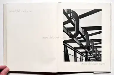 Sample page 12 for book "Renger-Patzsch, Albert – Albert Renger-Patzsch - Die Welt ist schön. Einhundert photographische Aufnahmen." Sample page 12 for book "Renger-Patzsch, Albert – Albert Renger-Patzsch - Die Welt ist schön. Einhundert photographische Aufnahmen."