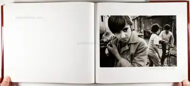 Sample page 4 for book "Clement, Krass – Krass Clement - Af en bys breve. Fotografier fra Lissabon" Sample page 4 for book "Clement, Krass – Krass Clement - Af en bys breve. Fotografier fra Lissabon"