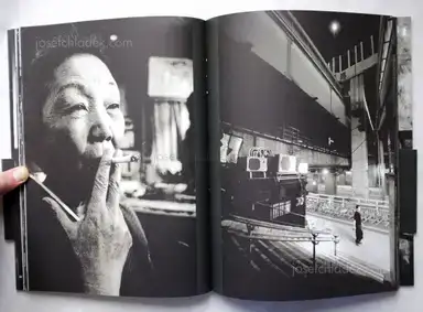 Sample page 4 for book "Bitesnich, Andreas – Andreas H. Bitesnich - Deeper Shades #02 Tokyo" Sample page 4 for book "Bitesnich, Andreas – Andreas H. Bitesnich - Deeper Shades #02 Tokyo"