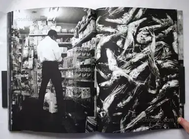 Sample page 1 for book "Bitesnich, Andreas – Andreas H. Bitesnich - Deeper Shades #02 Tokyo" Sample page 1 for book "Bitesnich, Andreas – Andreas H. Bitesnich - Deeper Shades #02 Tokyo"