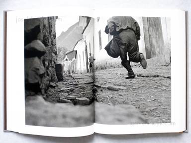 Sample page 9 for book  Sergio / Sire Larrain – Sergio Larrain - Vagabond Photographer
