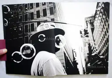Sample page 10 for book "Bitesnich, Andreas – Andreas H. Bitesnich - Deeper Shades #01 New York" Sample page 10 for book "Bitesnich, Andreas – Andreas H. Bitesnich - Deeper Shades #01 New York"
