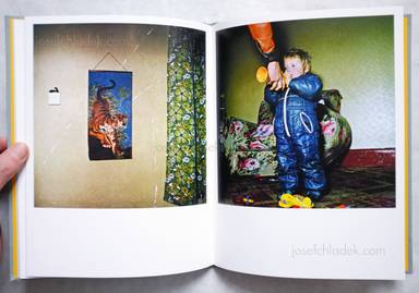 Sample page 2 for book "Moore, David – David Moore - Pictures From The Real World" Sample page 2 for book "Moore, David – David Moore - Pictures From The Real World"