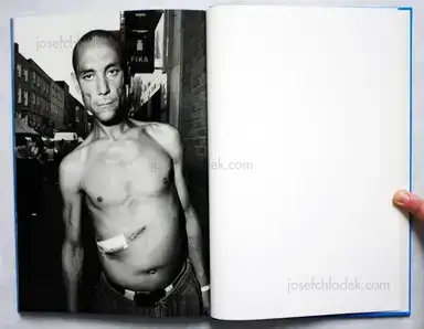 Sample page 1 for book "Gilden, Bruce – Bruce Gilden - A Complete Examination of Middlesex" Sample page 1 for book "Gilden, Bruce – Bruce Gilden - A Complete Examination of Middlesex"