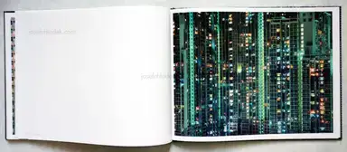 Sample page 11 for book "Wolf, Michael – Michael Wolf - Hong Kong Inside Outside" Sample page 11 for book "Wolf, Michael – Michael Wolf - Hong Kong Inside Outside"