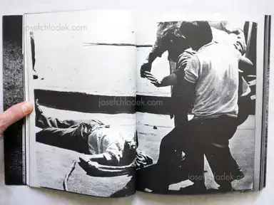 Sample page 9 for book "Halil (Ed.) – Halil (Ed.) - A Cloud of Black Smoke. Photographs of Turkey 1968-72" Sample page 9 for book "Halil (Ed.) – Halil (Ed.) - A Cloud of Black Smoke. Photographs of Turkey 1968-72"
