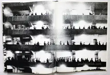 Sample page 1 for book "Pirelli, Giulia / Orsi, Carlo / Buzzati, Dino – Giulia Pirelli and Carlo Orsi - Milano" Sample page 1 for book "Pirelli, Giulia / Orsi, Carlo / Buzzati, Dino – Giulia Pirelli and Carlo Orsi - Milano"