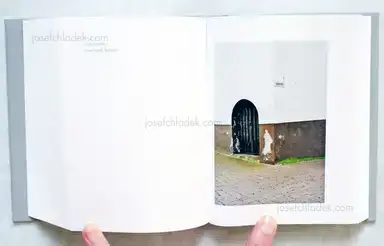 Sample page 6 for book "Hiller, Susan – Susan Hiller - The J Street Project" Sample page 6 for book "Hiller, Susan – Susan Hiller - The J Street Project"