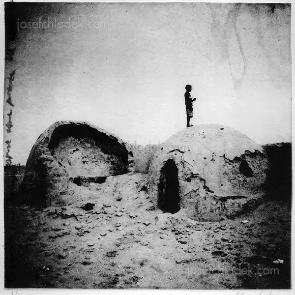 David Mondedeu - Further South than Planned - Spread 14