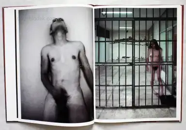 Sample page 5 for book "D'Agata, Antoine – Antoine D'Agata - Stigma" Sample page 5 for book "D'Agata, Antoine – Antoine D'Agata - Stigma"