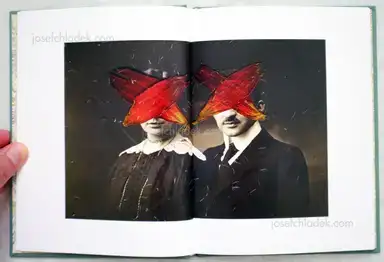 Sample page 10 for book "Borissova, Julia – Julia Borissova - Running to the Edge" Sample page 10 for book "Borissova, Julia – Julia Borissova - Running to the Edge"