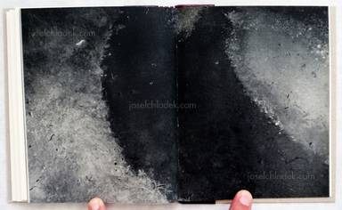 Sample page 1 for book "Yokota, Daisuke – Daisuke Yokota - Linger (Teikai)" Sample page 1 for book "Yokota, Daisuke – Daisuke Yokota - Linger (Teikai)"