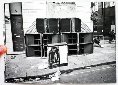 Sample page 7 for book "Stevens, Brian David – Brian David Stevens - Notting Hill Sound Systems" Sample page 7 for book "Stevens, Brian David – Brian David Stevens - Notting Hill Sound Systems"
