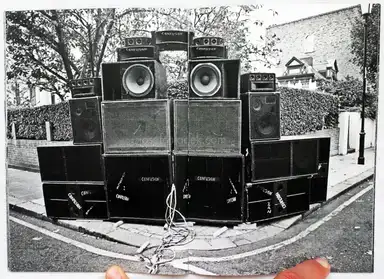 Sample page 4 for book "Stevens, Brian David – Brian David Stevens - Notting Hill Sound Systems" Sample page 4 for book "Stevens, Brian David – Brian David Stevens - Notting Hill Sound Systems"